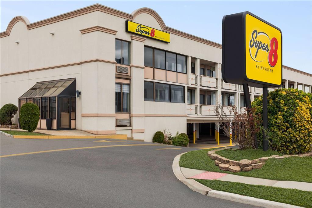 Super 8 By Wyndham Meadowlands Hotel Carlstadt Exterior foto